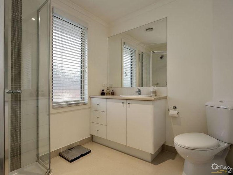 1/49 Mount View Parade, Croydon VIC 3136