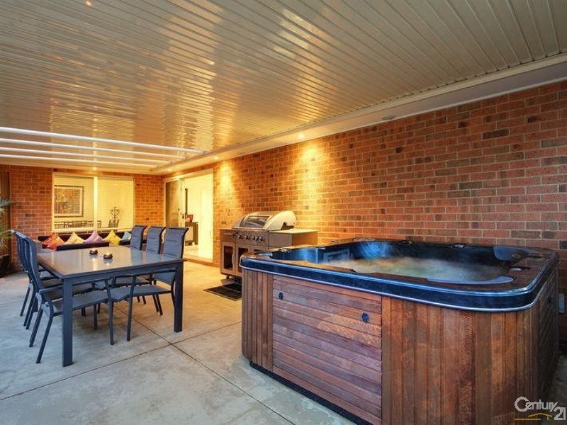 1/49 Mount View Parade, Croydon VIC 3136