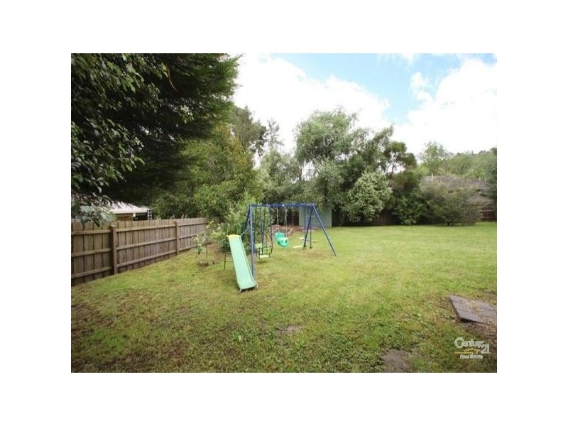 16 Tatiara Avenue, Croydon North VIC 3136