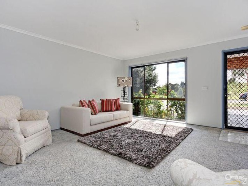 7 Raisell Road, Cranbourne West VIC 3977