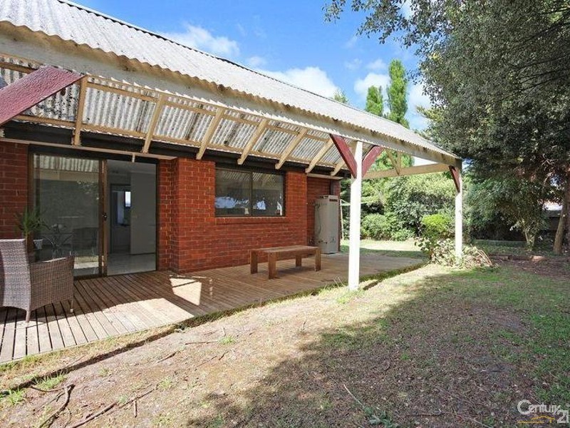 7 Raisell Road, Cranbourne West VIC 3977