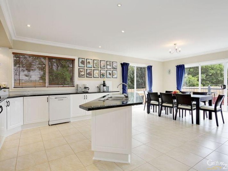 18A Wimbledon Court, Mooroolbark VIC 3138