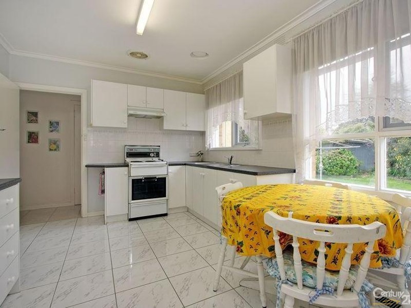 54 Old Lilydale Road, Ringwood East VIC 3135