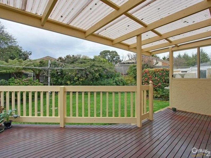 54 Old Lilydale Road, Ringwood East VIC 3135