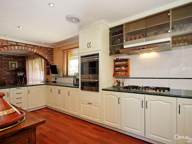 18 Wimbledon Court, Mooroolbark VIC 3138