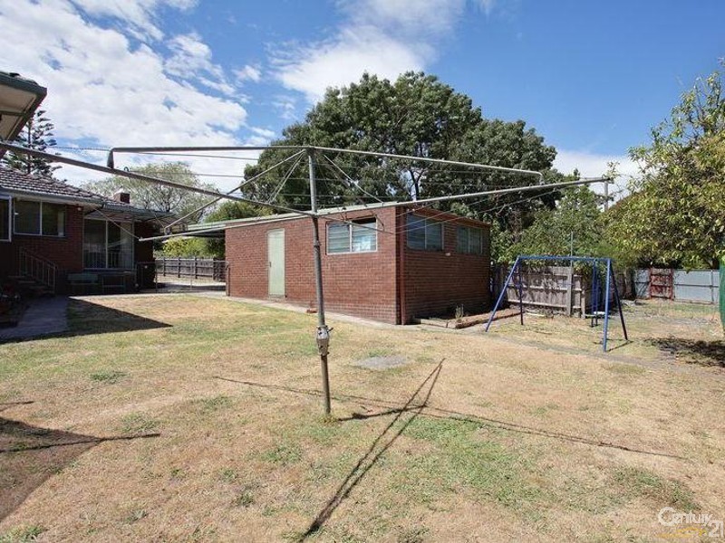 7 Sevenoaks Avenue, Croydon VIC 3136