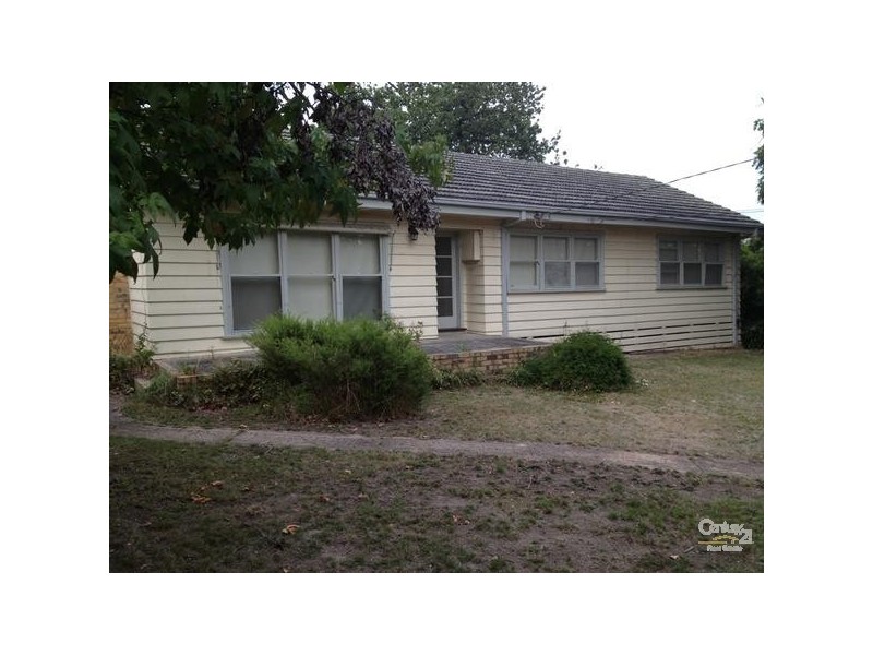 2 Alexandra Road, Ringwood East VIC 3135