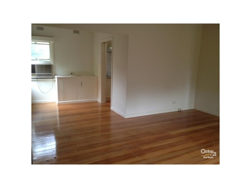 2 Alexandra Road, Ringwood East VIC 3135