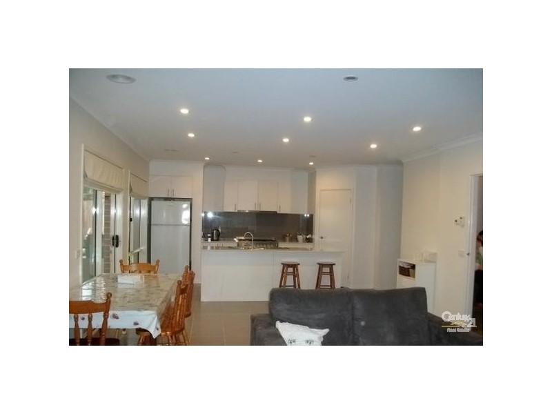 32 Baker Road, Bayswater North VIC 3153