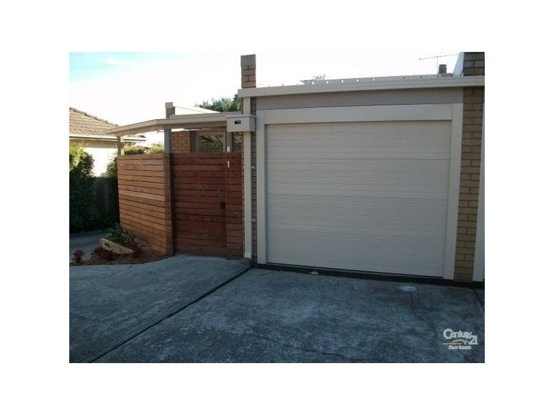 1/11 Alexandra Road, Ringwood East VIC 3135