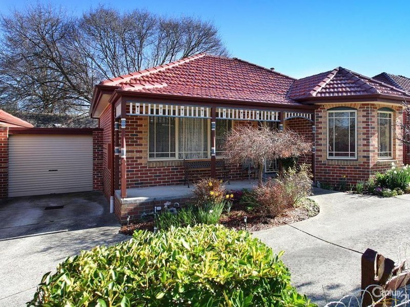 2/25 Bowen Street, Ferntree Gully VIC 3156