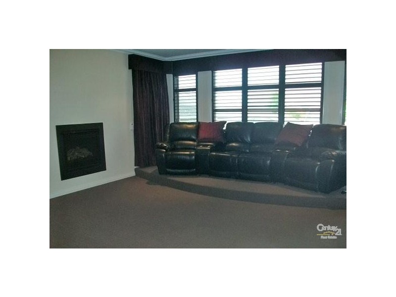 12 Merlot Court, Yarra Glen VIC 3775