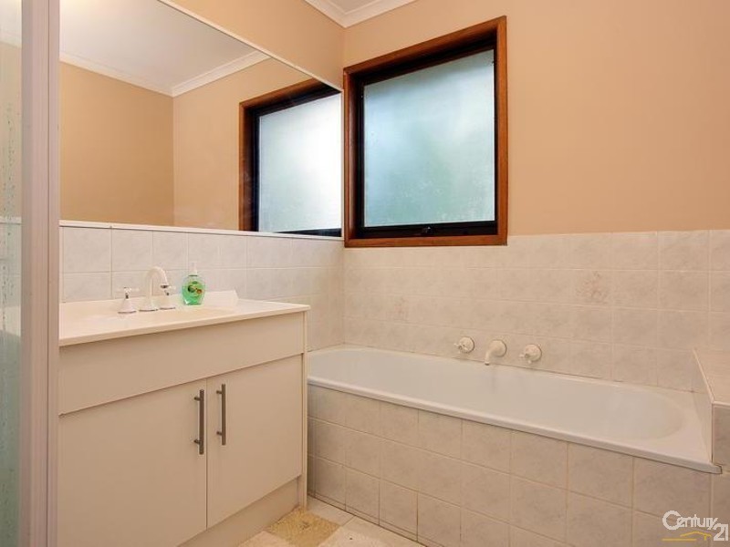 2/5 Vista Avenue, Ringwood East VIC 3135