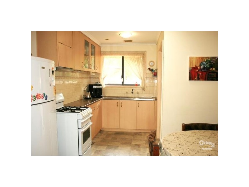 2/16 Lena Grove, Ringwood VIC 3134