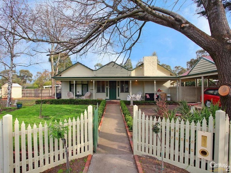 24 Parrs Road, Croydon VIC 3136