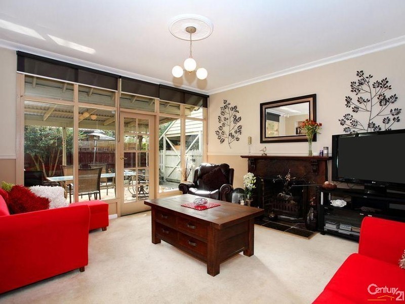 24 Parrs Road, Croydon VIC 3136