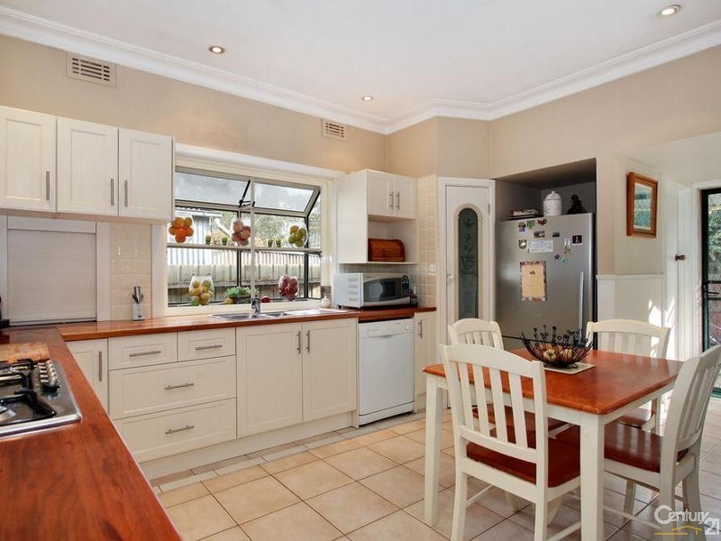 24 Parrs Road, Croydon VIC 3136