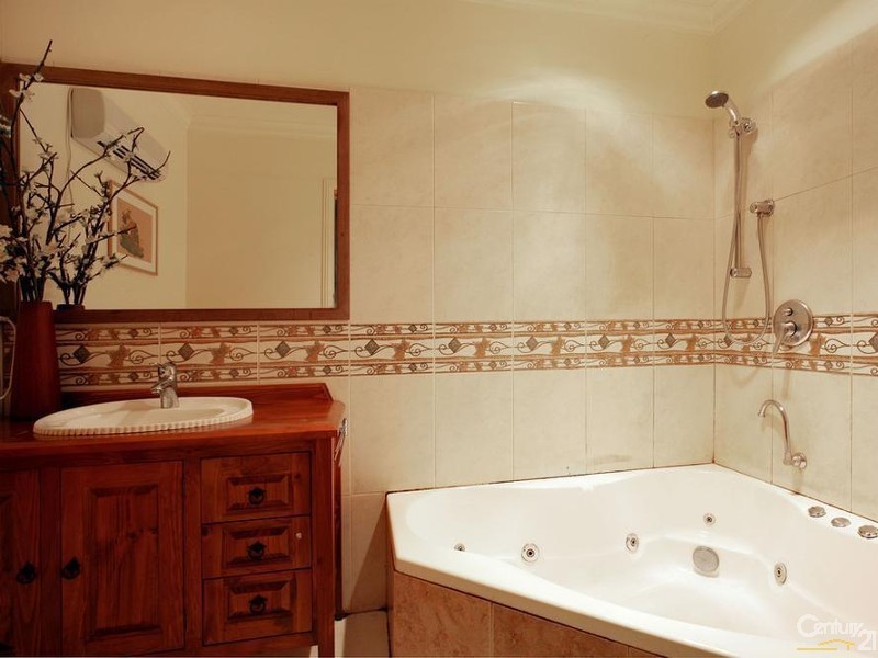 8 Possum Lane, Heathmont VIC 3135