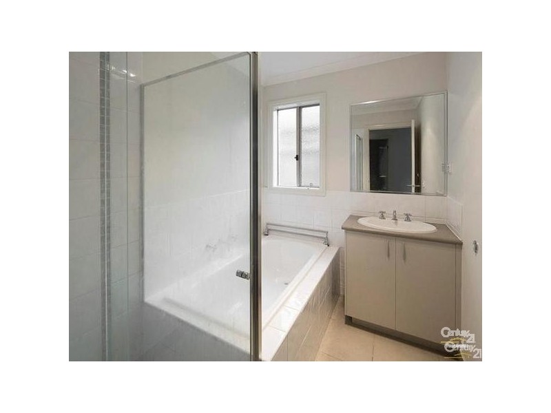 34 Barmera Way, Truganina VIC 3029