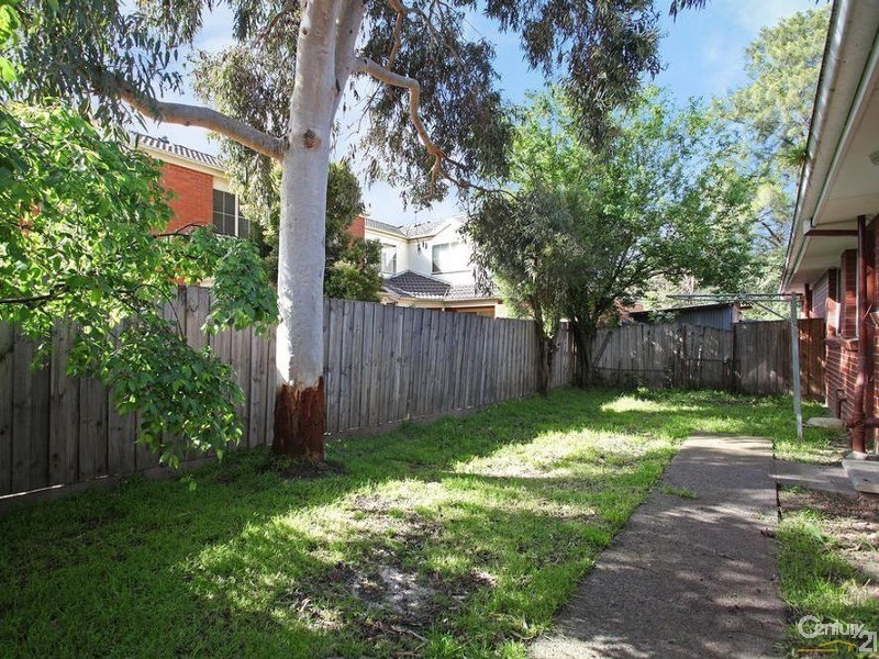 2/33 Haig Street, Croydon VIC 3136