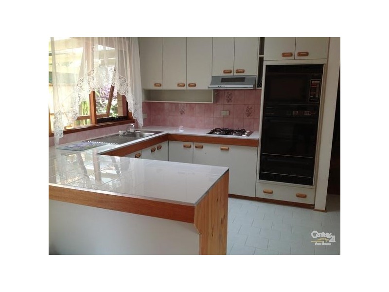 3B Carnarvon Avenue, The Basin VIC 3154