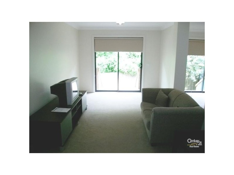 2/15 Paris Street, Croydon VIC 3136