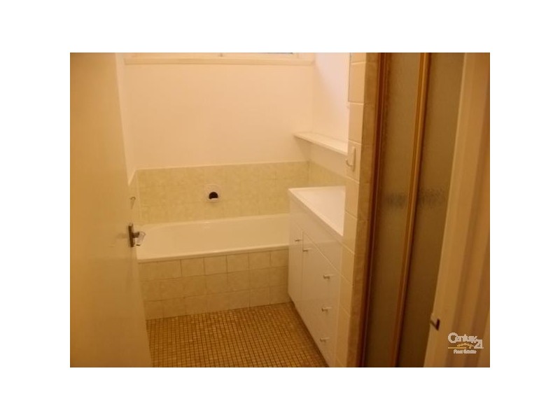 9/14 Tintern Avenue, Bayswater North VIC 3153