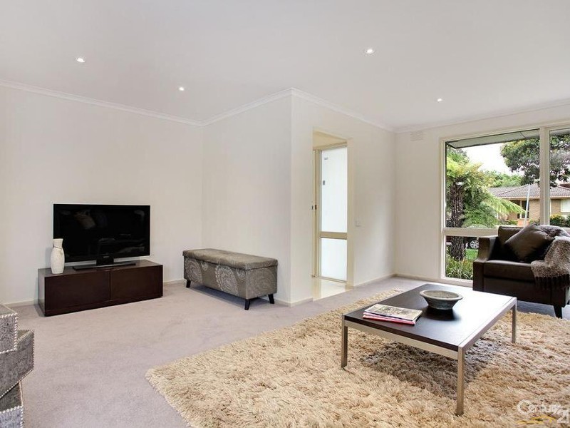 12 Newstead Way, Wantirna South VIC 3152