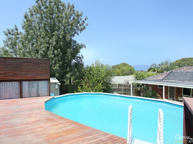 15 Homer Avenue, Croydon South VIC 3136