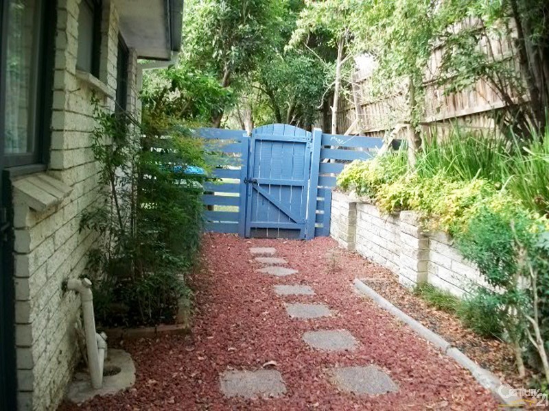 9/14 Tintern Avenue, Bayswater North VIC 3153