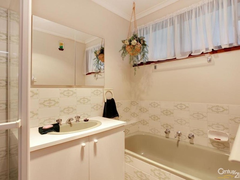 9/16-18 Lusher Road, Croydon VIC 3136