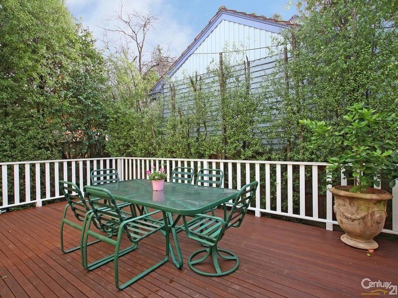 402 Canterbury Road, Ringwood East VIC 3135