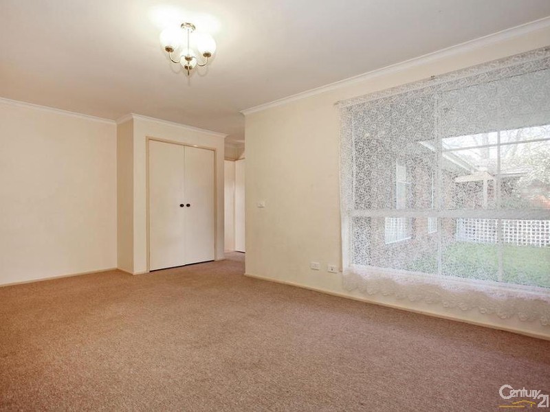 2/33 Haig Street, Croydon VIC 3136