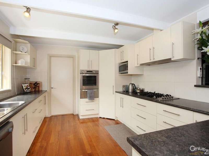 35 Cherylnne Crescent, Kilsyth VIC 3137