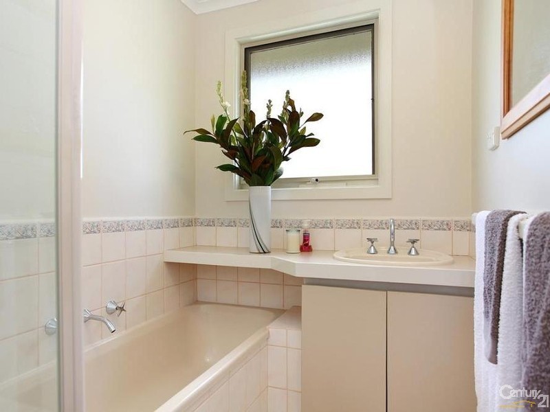 16 Westwood Drive, Bayswater North VIC 3153