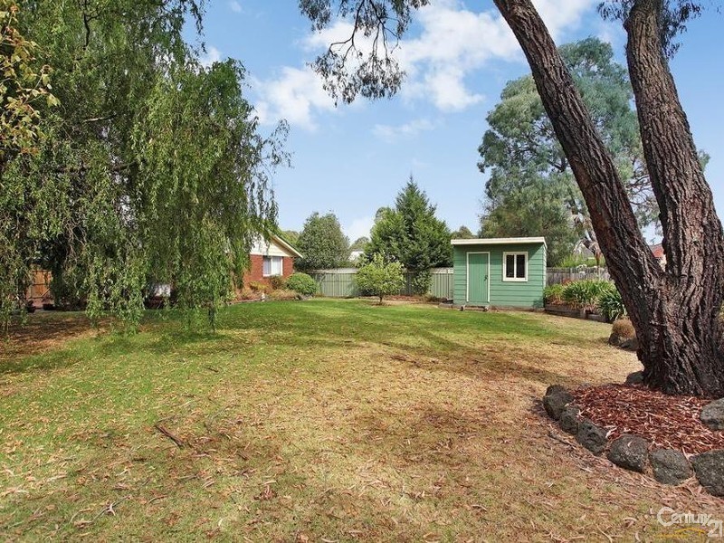 16 Westwood Drive, Bayswater North VIC 3153
