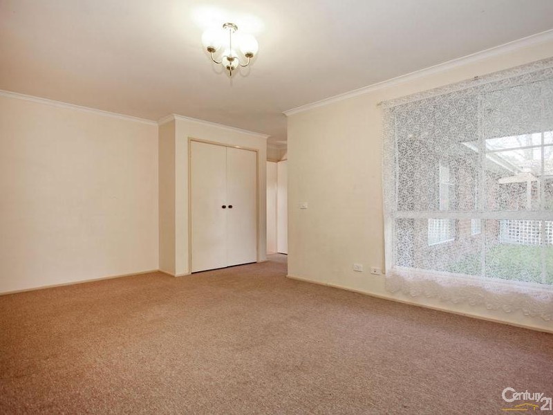 2/33 Haig Street, Croydon VIC 3136