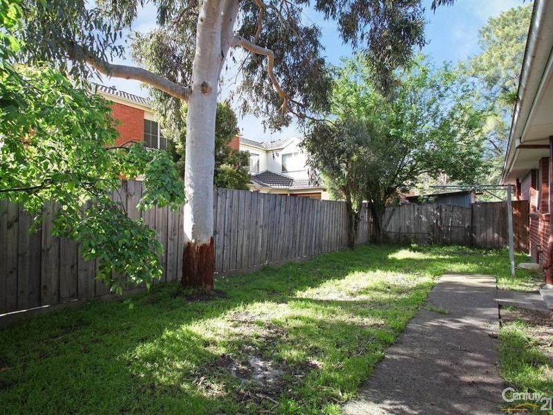 2/33 Haig Street, Croydon VIC 3136