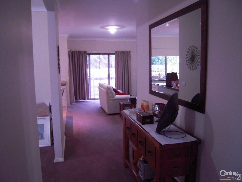 2/39 Ulysses Avenue, Croydon South VIC 3136