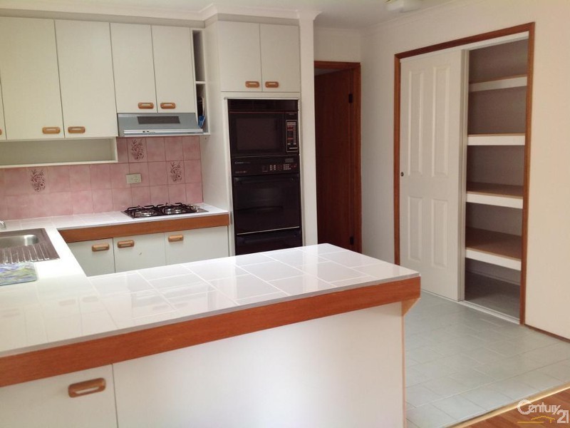 3B Carnarvon Avenue, The Basin VIC 3154