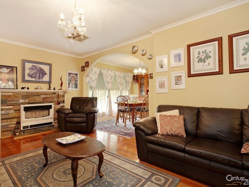 8 Bronhill Road, Ringwood East VIC 3135