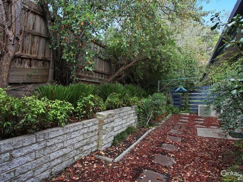 9/14 Tintern Avenue, Bayswater North VIC 3153