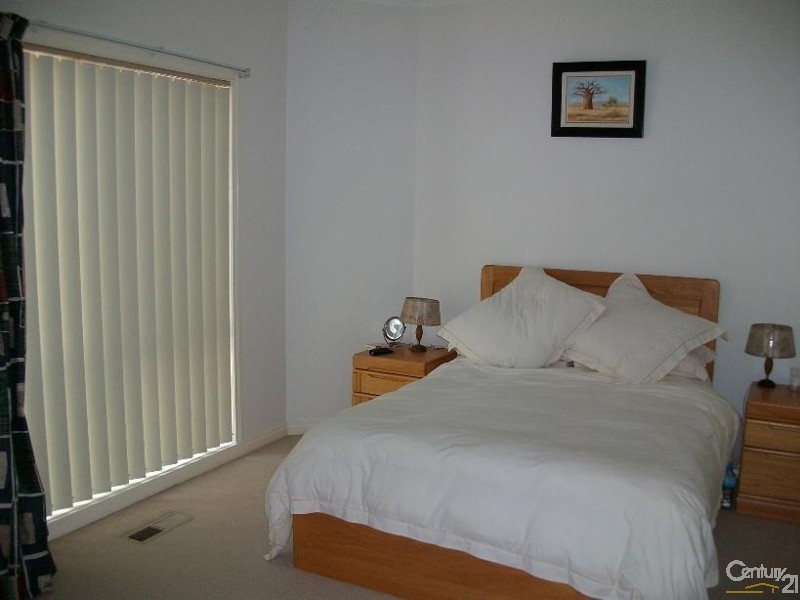 2/20 Joffre Street, Croydon VIC 3136