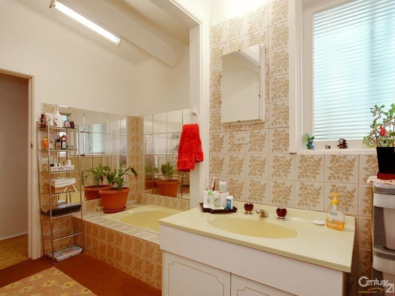 10 Heathwood Street, Ringwood East VIC 3135