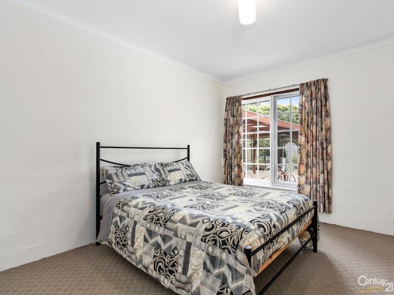 10 Dublin Road, Ringwood East VIC 3135