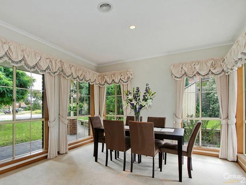 53 Carlisle Road, Ferntree Gully VIC 3156