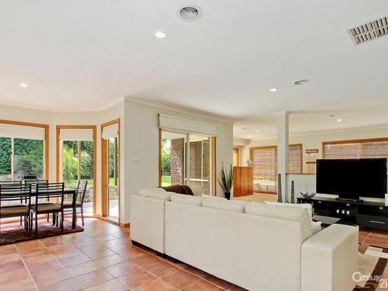 53 Carlisle Road, Ferntree Gully VIC 3156