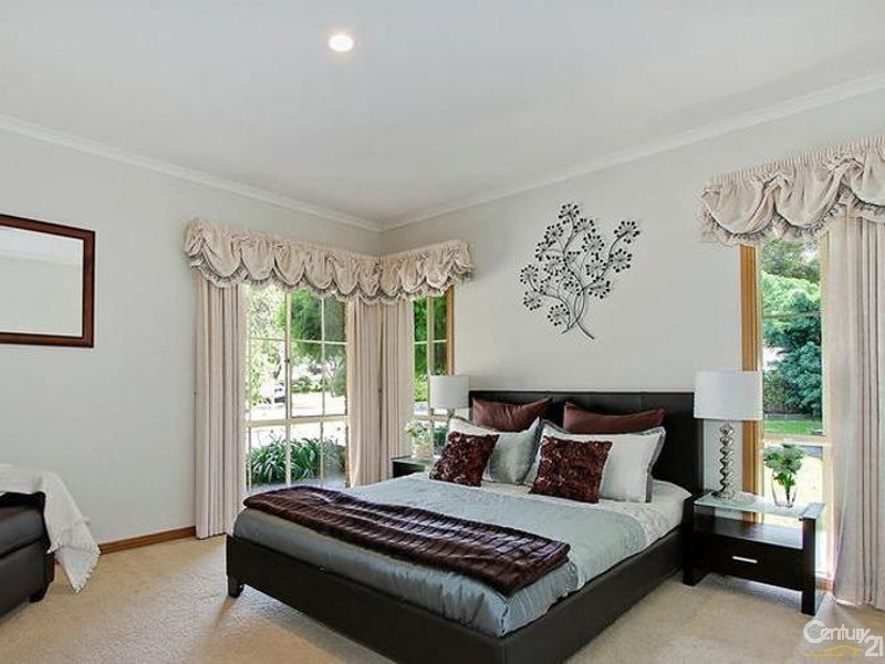 53 Carlisle Road, Ferntree Gully VIC 3156
