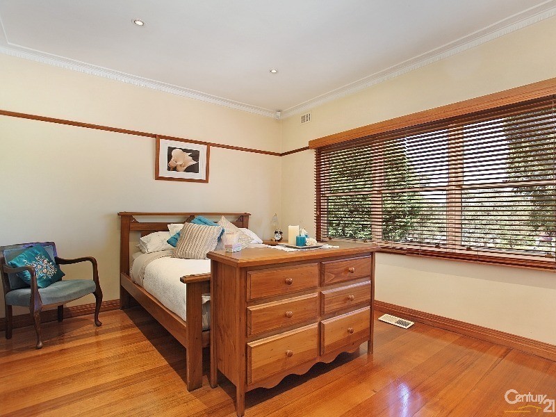 23 Mount Dandenong Road, Ringwood East VIC 3135