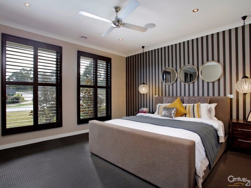 19 Regal Terrace, Mooroolbark VIC 3138